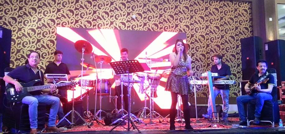 famous jazz singer himachal-pradesh