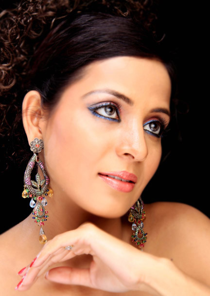 professional female model himachal-pradesh